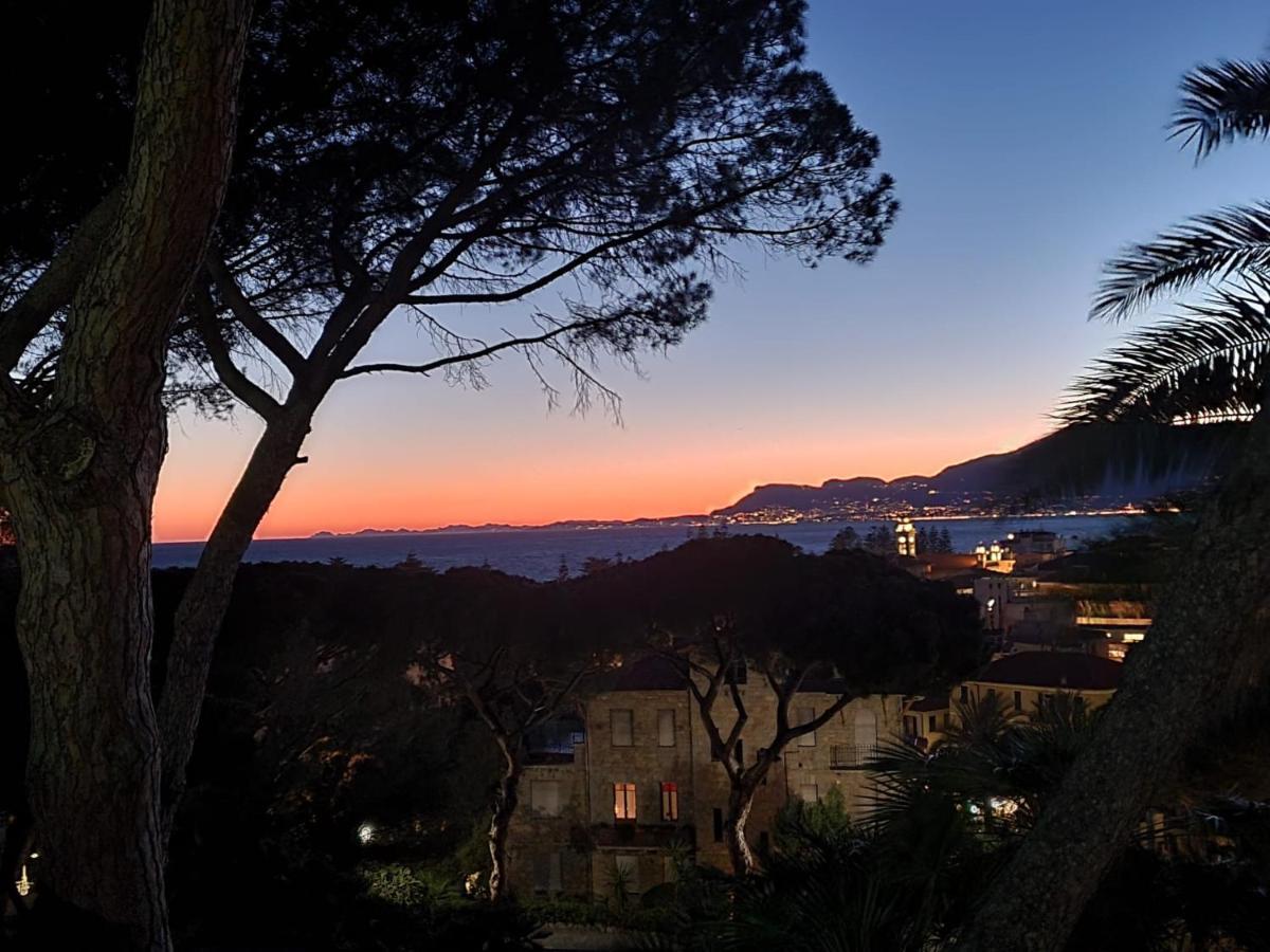 The Shell Apartment Bordighera Exterior foto
